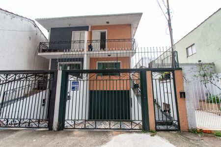 Casa à venda com 164m², 3 quartos e 4 vagas Casa à venda com 164m², 3 quartos e 4 vagasFachada
