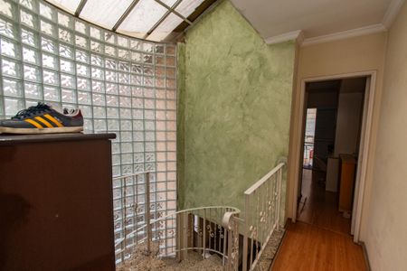 Casa à venda com 164m², 3 quartos e 4 vagas Casa à venda com 164m², 3 quartos e 4 vagasCorredor