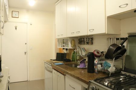 Apartamento à venda com 87m², 2 quartos e 1 vagaCozinha