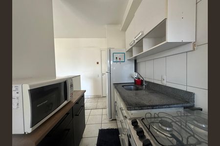 Cozinha de apartamento para alugar com 2 quartos, 57m² em Vila Nossa Sra. da Escada, Barueri