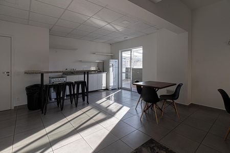 Apartamento para alugar com 31m², 1 quarto e sem vagaÁrea comum - Salão de festas