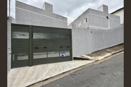 Casa de condomínio para alugar com 95m², 3 quartos e 1 vagaFachada