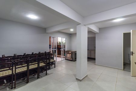 Apartamento à venda com 43m², 2 quartos e 1 vaga Apartamento à venda com 43m², 2 quartos e 1 vagaÁrea comum - Salão de festas