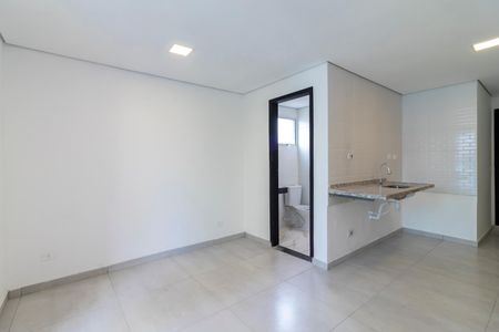 Apartamento à venda com 28m², 1 quarto e sem vaga Apartamento à venda com 28m², 1 quarto e sem vagaSala e Quarto