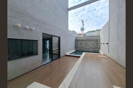 Studio à venda com 25m², 1 quarto e sem vaga Studio à venda com 25m², 1 quarto e sem vagaÁrea comum - Piscina