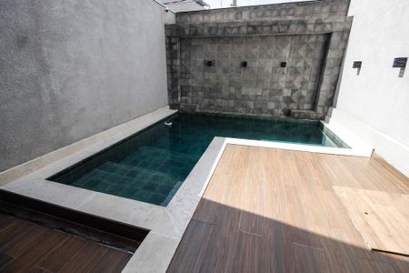 Apartamento à venda com 24m², 1 quarto e sem vagaPiscina