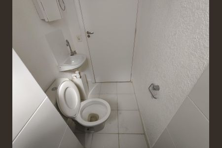 Casa de condomínio para alugar com 39m², 2 quartos e sem vagaBanheiro