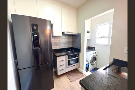 Apartamento à venda com 54m², 2 quartos e 1 vagaCozinha e Área de Serviço