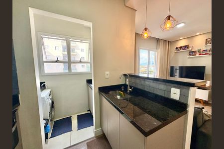 Apartamento à venda com 54m², 2 quartos e 1 vagaCozinha e Área de Serviço