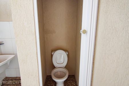 Apartamento à venda com 100m², 2 quartos e 1 vaga Apartamento à venda com 100m², 2 quartos e 1 vagaTerraço - Banheiro