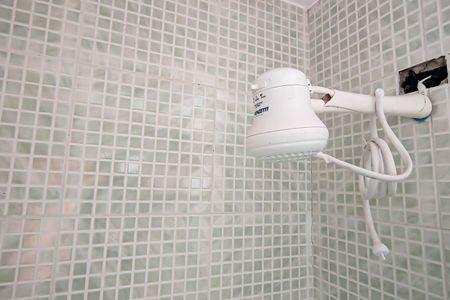 Apartamento à venda com 100m², 2 quartos e 1 vaga Apartamento à venda com 100m², 2 quartos e 1 vagaBanheiro da Suíte 1