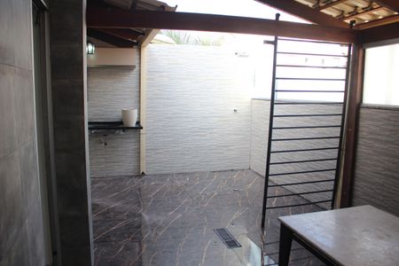 Apartamento à venda com 70m², 3 quartos e 1 vagaÁrea de Serviço e Cobertura