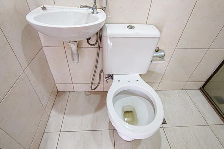 Apartamento à venda com 52m², 2 quartos e 1 vaga Apartamento à venda com 52m², 2 quartos e 1 vagaBanheiro Social