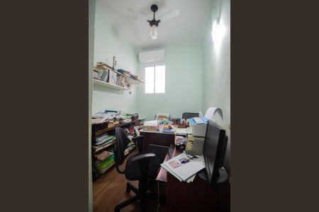 Apartamento à venda com 240m², 5 quartos e 1 vagaQuarto 1