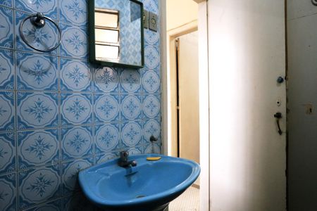 Apartamento para alugar com 100m², 2 quartos e sem vagaBanheiro