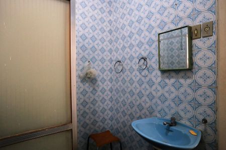 Apartamento para alugar com 100m², 2 quartos e sem vagaBanheiro