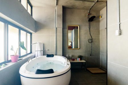 Studio para alugar com 37m², 1 quarto e sem vaga Studio para alugar com 37m², 1 quarto e sem vagaBanheiro