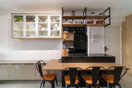 Apartamento à venda com 88m², 2 quartos e 2 vagas Apartamento à venda com 88m², 2 quartos e 2 vagasSala de Jantar