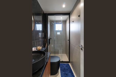 Apartamento à venda com 88m², 2 quartos e 2 vagas Apartamento à venda com 88m², 2 quartos e 2 vagasBanheiro da Suíte