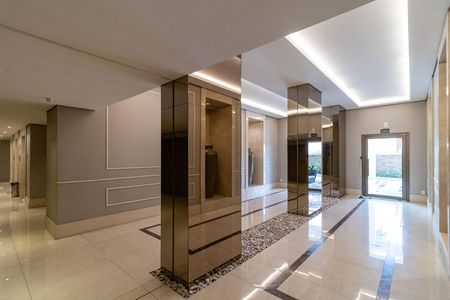 Apartamento à venda com 88m², 2 quartos e 2 vagas Apartamento à venda com 88m², 2 quartos e 2 vagasHall social