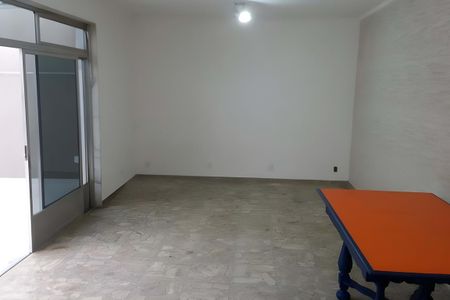 Casa à venda com 450m², 4 quartos e 5 vagas