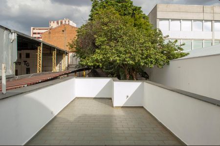 Casa para alugar com 180m², 2 quartos e sem vaga Casa para alugar com 180m², 2 quartos e sem vagaVaranda da Suíte 1