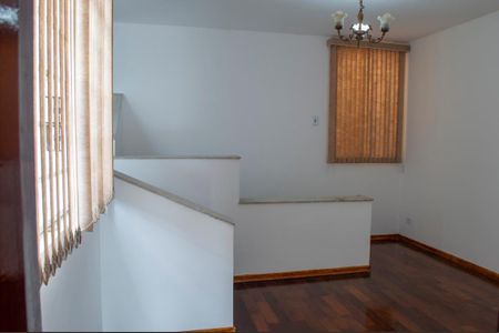 Casa para alugar com 180m², 2 quartos e sem vaga Casa para alugar com 180m², 2 quartos e sem vagaSala