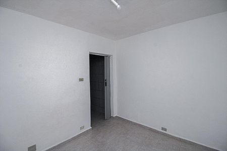 Casa para alugar com 24m², 1 quarto e sem vagaQuarto