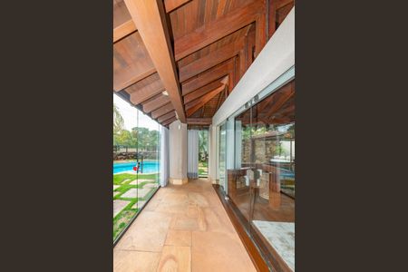 Casa à venda com 435m², 4 quartos e 4 vagasVaranda 