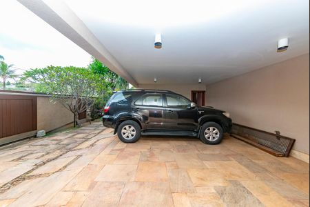 Casa à venda com 435m², 4 quartos e 4 vagasGaragem