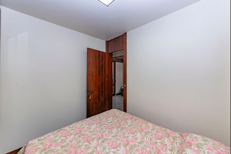 Casa à venda com 435m², 4 quartos e 4 vagasQuarto de Serviço 2