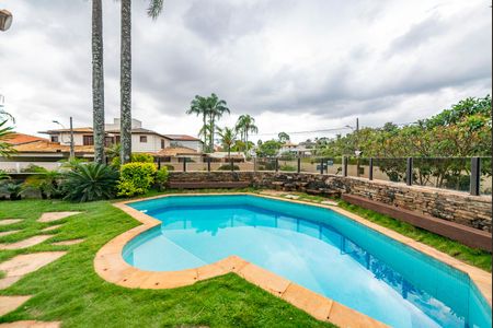 Casa à venda com 435m², 4 quartos e 4 vagasPiscina