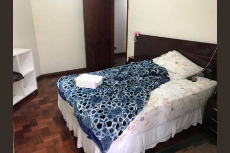 Casa à venda com 347m², 4 quartos e 4 vagas Casa à venda com 347m², 4 quartos e 4 vagasFoto 10