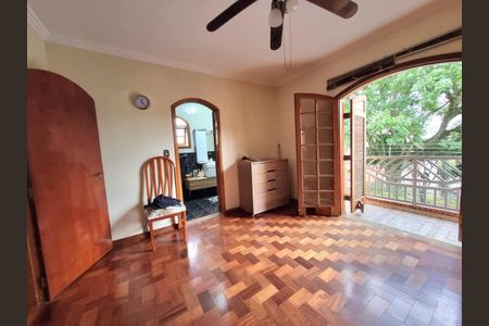 Casa à venda com 347m², 4 quartos e 4 vagas Casa à venda com 347m², 4 quartos e 4 vagasFoto 58