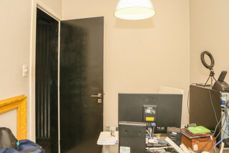 Apartamento à venda com 116m², 1 quarto e sem vagaEscritório