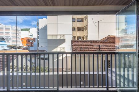 Apartamento para alugar com 70m², 2 quartos e 1 vagaVaranda