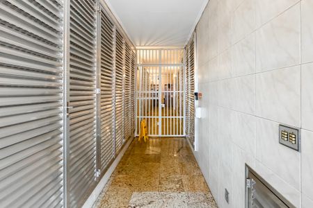 Apartamento à venda com 43m², 1 quarto e sem vaga Apartamento à venda com 43m², 1 quarto e sem vagaHall de entrada