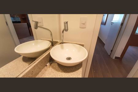Lavabo de apartamento à venda com 2 quartos, 64m² em Centro, Osasco