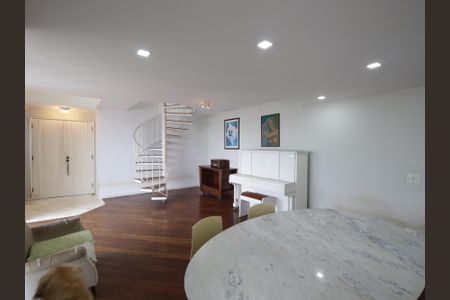 Apartamento à venda com 370m², 5 quartos e 4 vagasSala