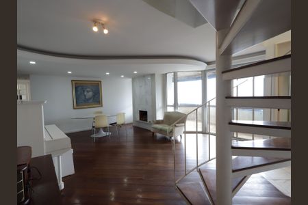 Apartamento à venda com 370m², 5 quartos e 4 vagasSala