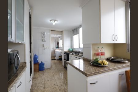 Apartamento à venda com 370m², 5 quartos e 4 vagasCozinha