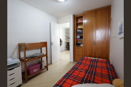 Apartamento à venda com 370m², 5 quartos e 4 vagasSuíte 1