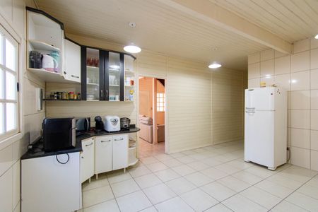 Casa à venda com 100m², 2 quartos e 2 vagas Casa à venda com 100m², 2 quartos e 2 vagasCozinha