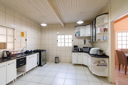 Casa à venda com 100m², 2 quartos e 2 vagas Casa à venda com 100m², 2 quartos e 2 vagasCozinha