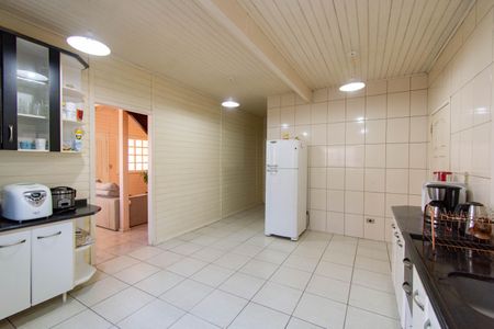 Casa à venda com 100m², 2 quartos e 2 vagas Casa à venda com 100m², 2 quartos e 2 vagasCozinha