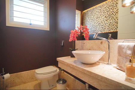 Casa à venda com 295m², 3 quartos e 3 vagasLavabo