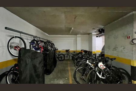 Apartamento à venda com 43m², 1 quarto e 1 vaga Apartamento à venda com 43m², 1 quarto e 1 vagaBicicletário