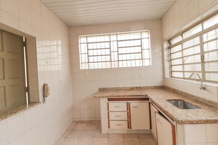 Casa à venda com 80m², 1 quarto e 1 vagaCozinha e Área de Serviço