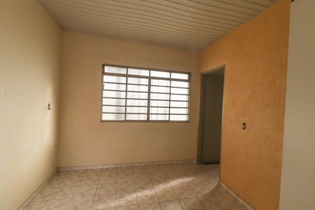 Casa à venda com 80m², 1 quarto e 1 vagaSala/Quarto