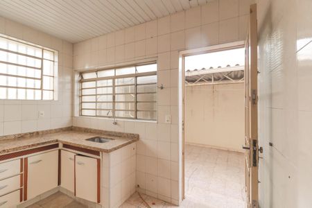 Casa à venda com 80m², 1 quarto e 1 vagaCozinha e Área de Serviço